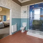 Гостевой дом Sea Breeze Уитби